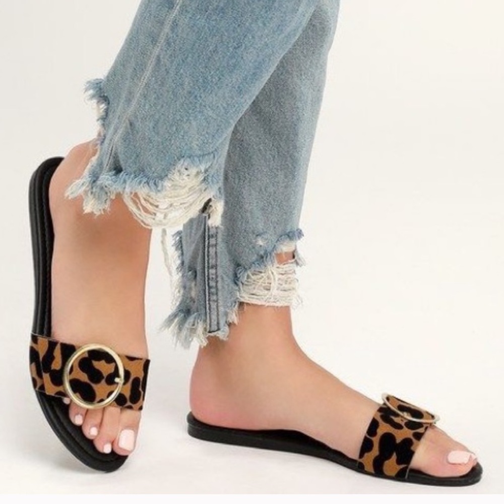 ‼️⚠️ MUST GO Size 6 Leopard Slide Sandals - Picture 2 of 7